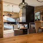 Haus Sonnblick Penthouse ריית אים אלפבכטל